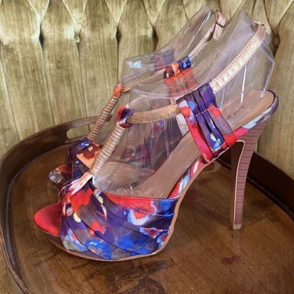 Apt. 9, multi color heels. Women’s 10. - Picture 2 of 5
